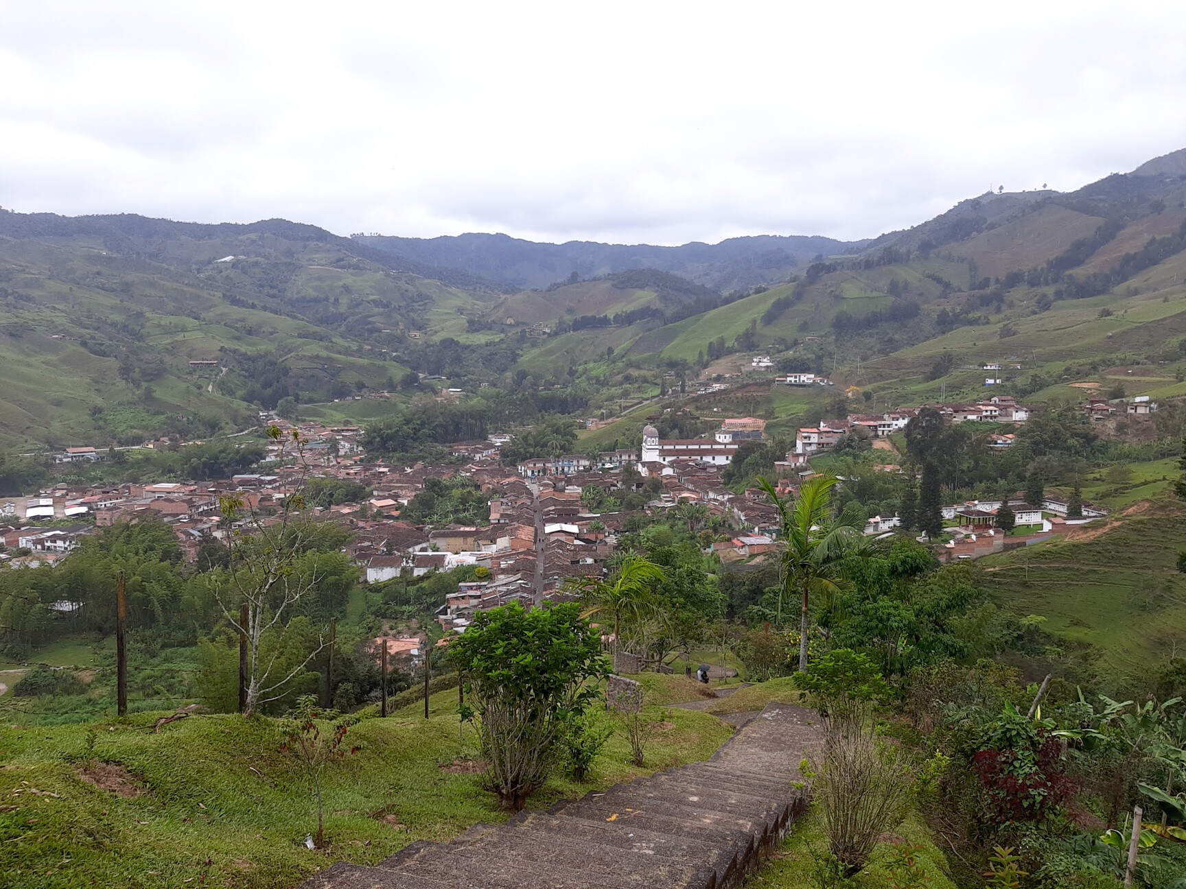 The town of Concepción, Antioquia as seen from el Alto de la Virgen.